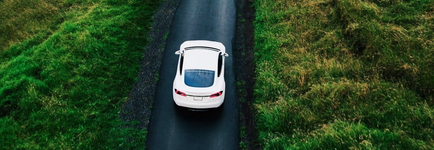 He intentado evitar el coche para ir a Gijón. Es imposible