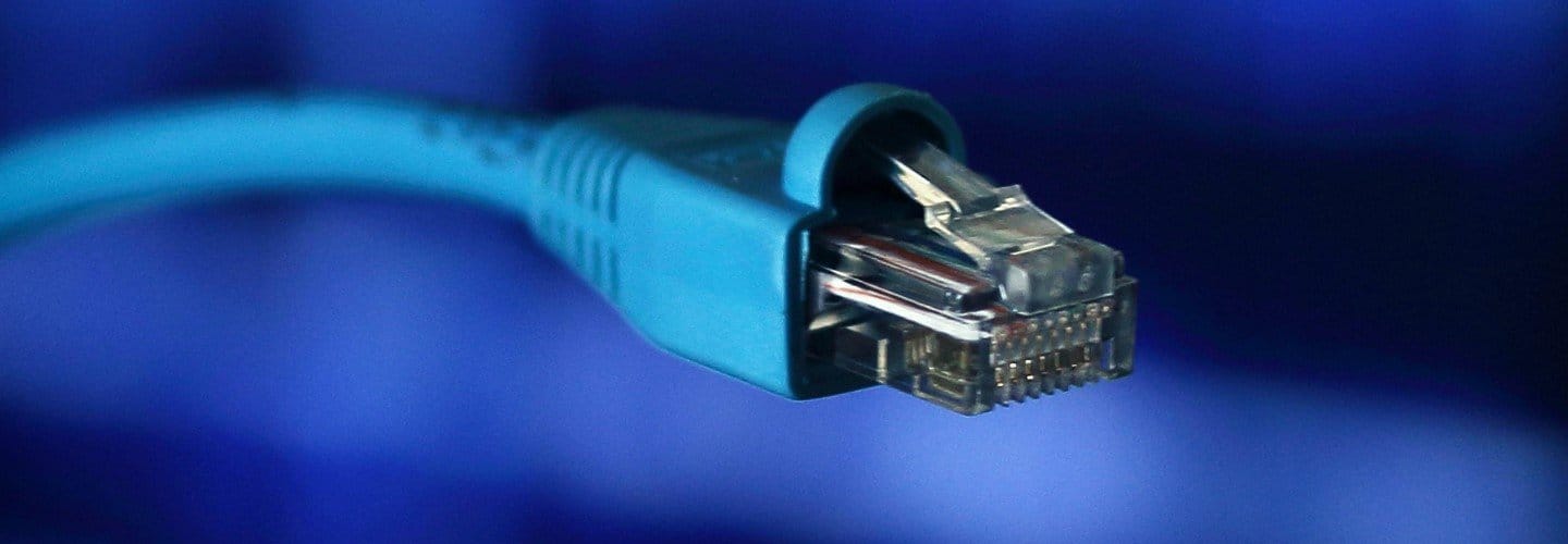 Para qué Wi-Fi Mesh cuando puedes tirar un cable