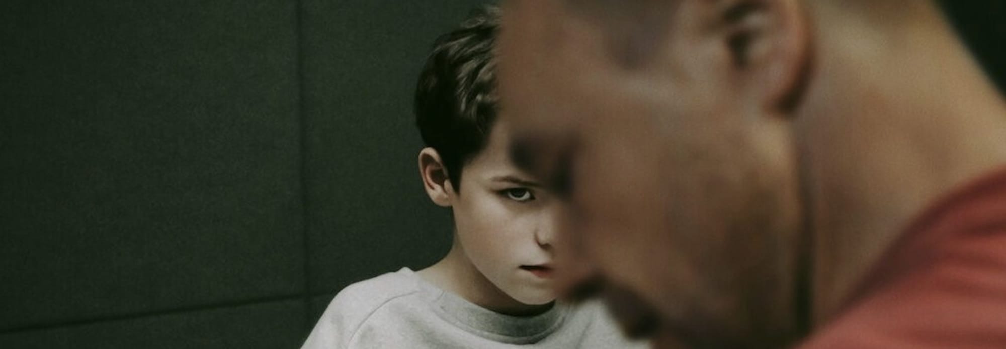 'Adolescence' y la niñez perdida