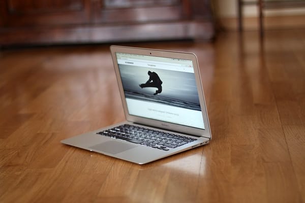 Un pseudo-estudio de los lectores de Incognitosis