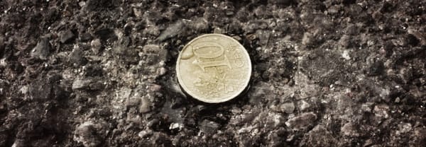 ¿Qué harías si vieras una moneda de 10 céntimos en la calle?