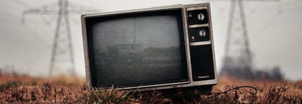 En Canal 24h, hablando de despidos y móviles que no se venden