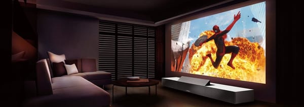 Una de proyectores de tiro corto, por favor