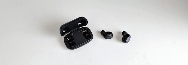 Probando los auriculares inalámbricos de AUKEY